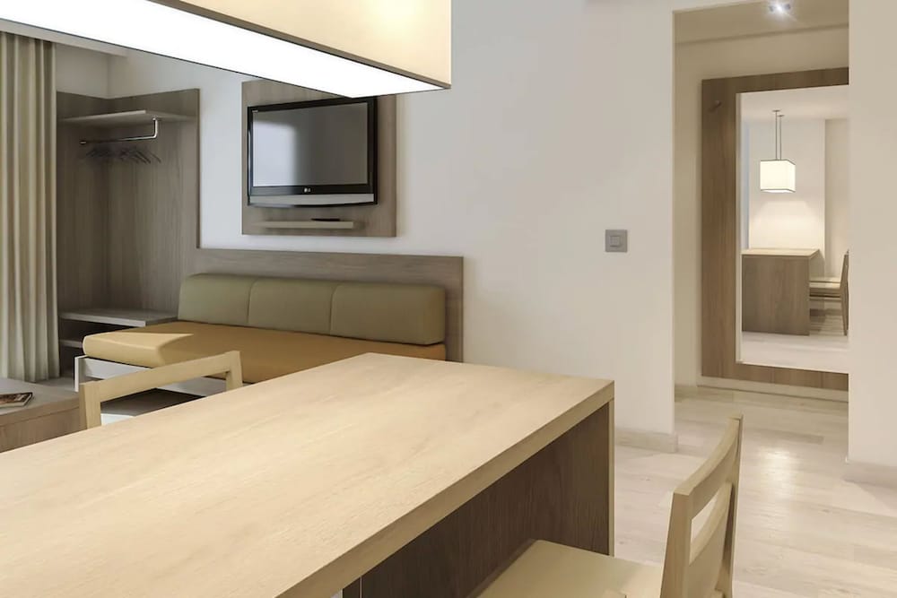 Cabot Tres Torres Apartamentos 23/65