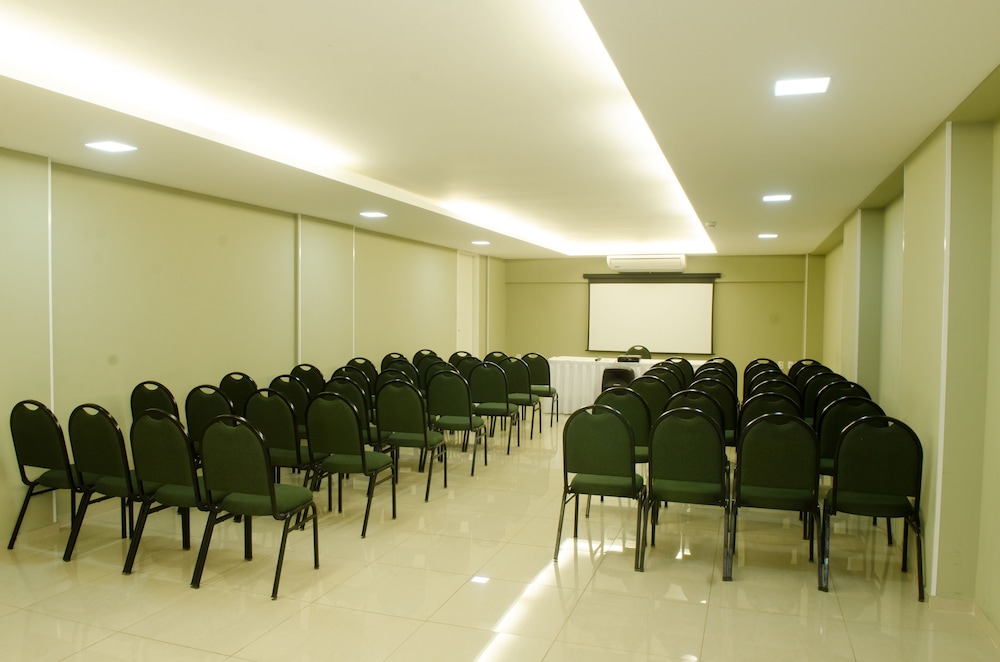 Impar Suites Expominas Hotel 40/49