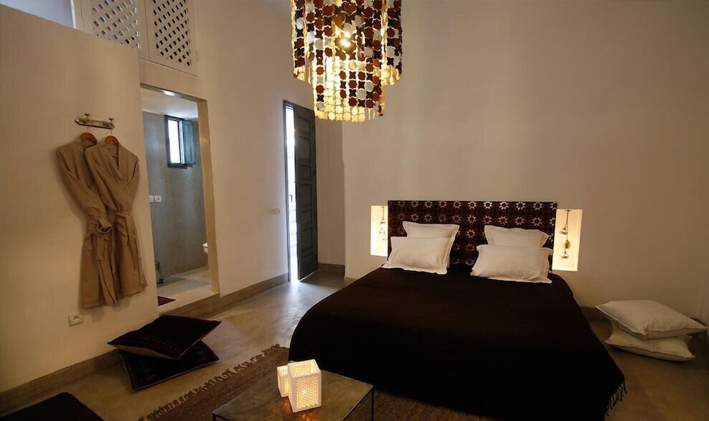 Riad Awa 32/73