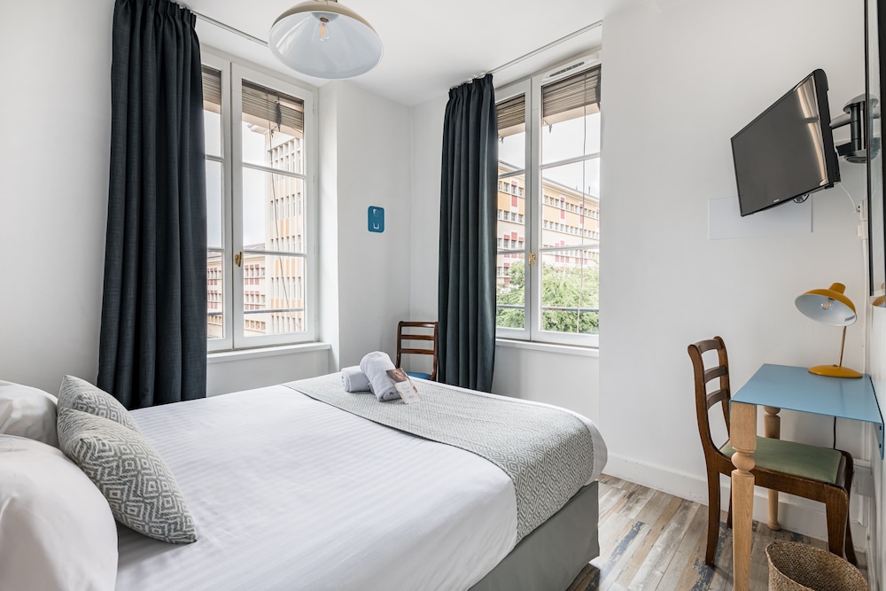 SUPERIOR, DOUBLE BED