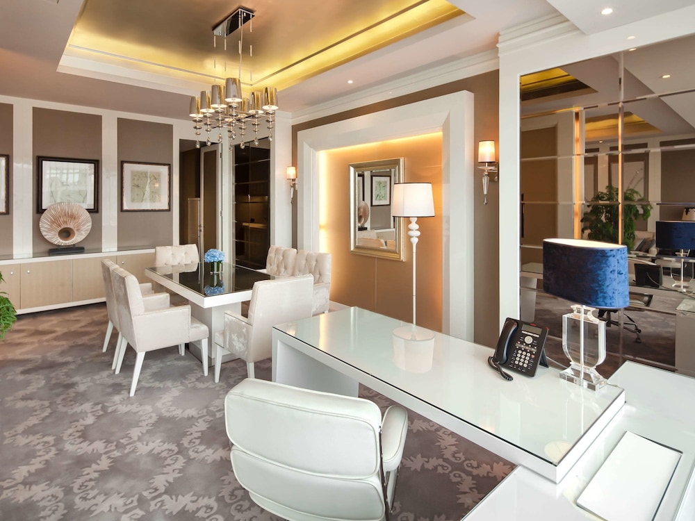 Sofitel Guangzhou Sunrich 49/76