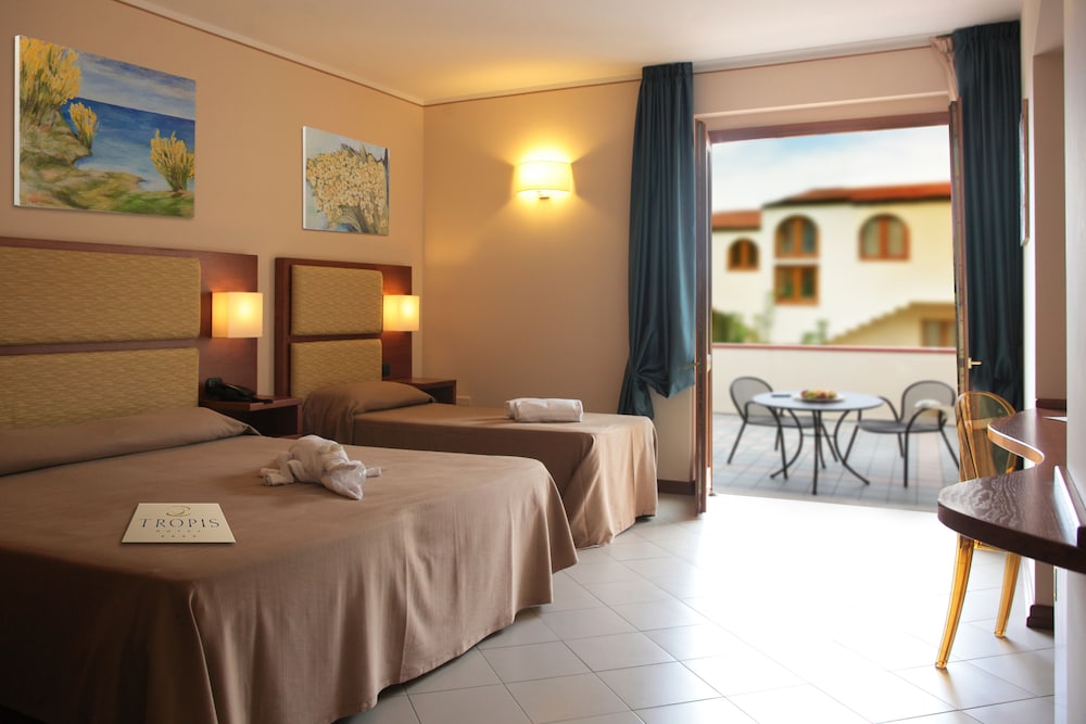 Hotel Tropis 18/70