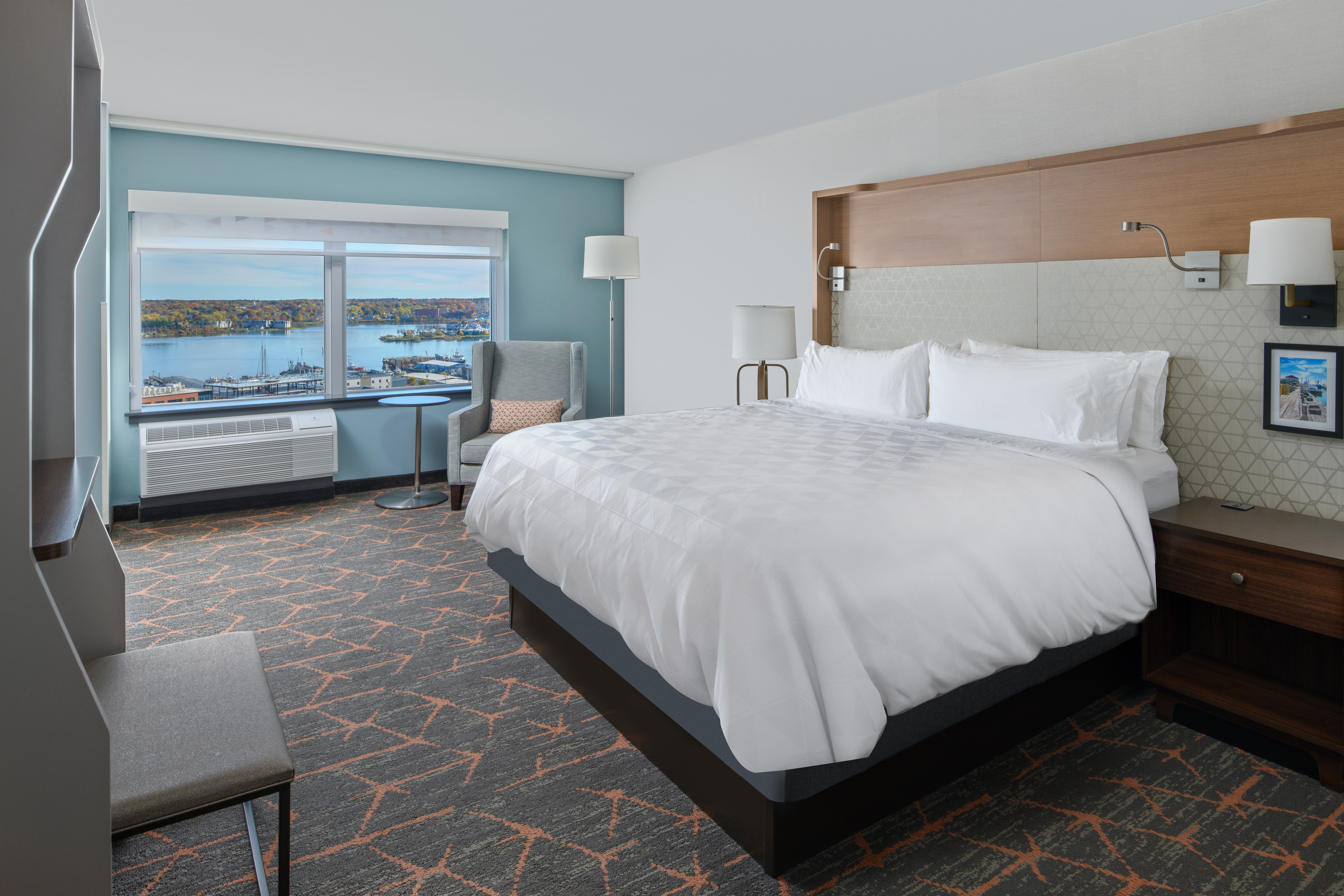 Holiday Inn Portland-By The Bay 12/74