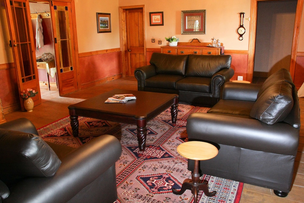 De Denne Guest House 24/50