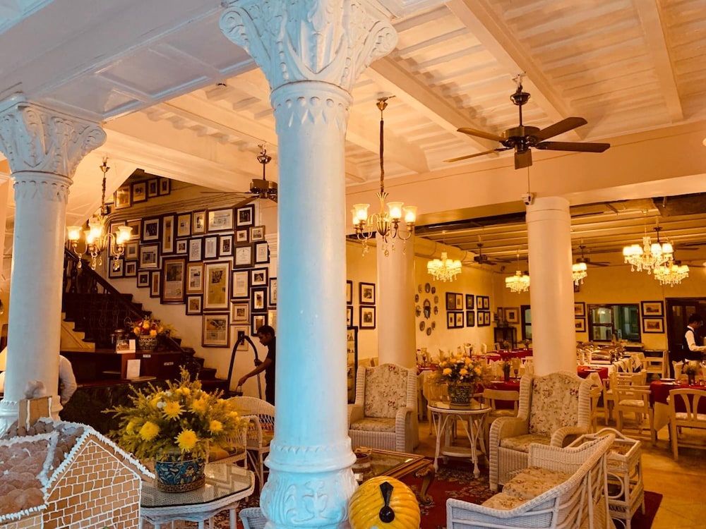 The Elgin Fairlawn Kolkata 58/60