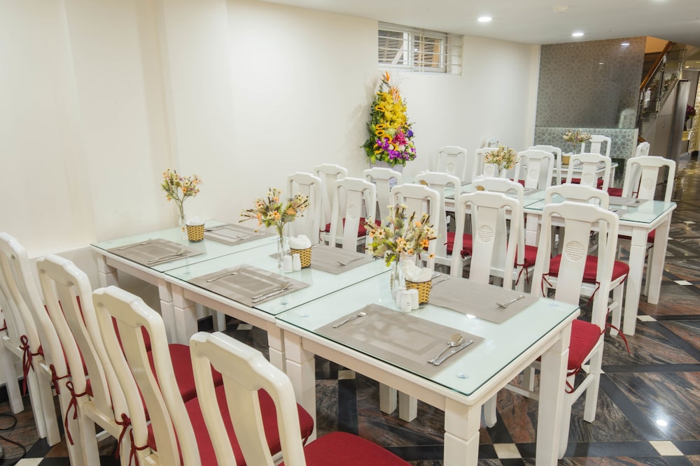 Riverside Boutique Hotel 21/28
