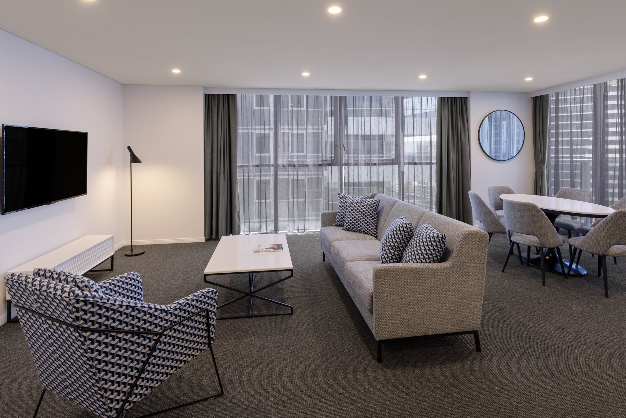 Meriton Suites Broadbeach 21/37