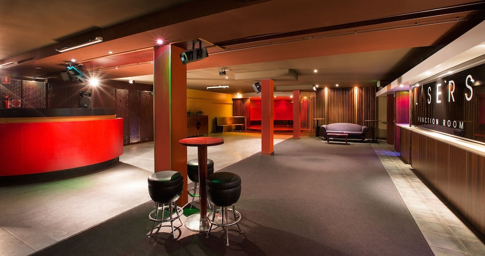 Waltzing Matilda Hotel 25/44