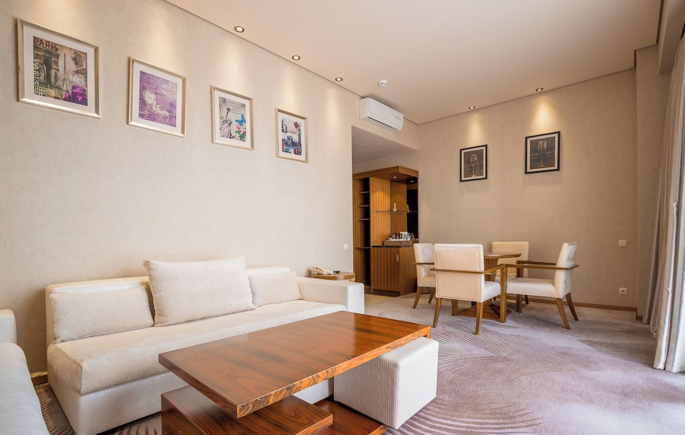 Dreamland Oasis Hotel Chakvi 43/63