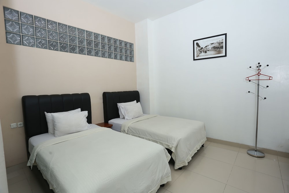 Asoka Hotel 16/48