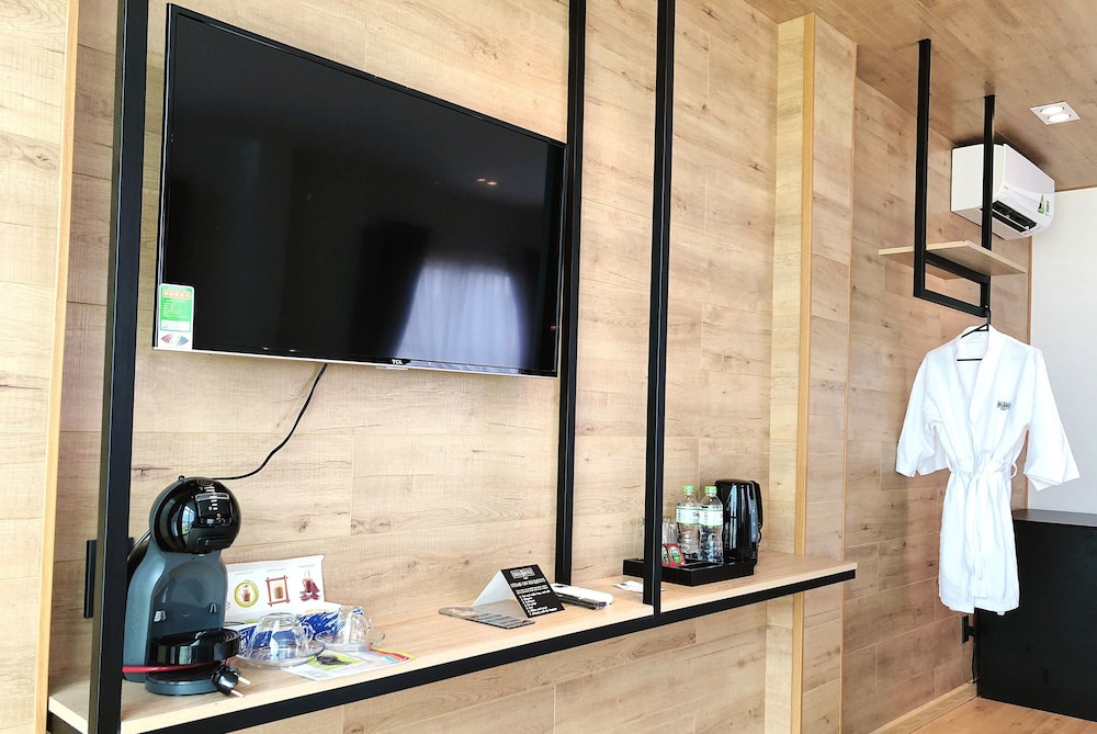 Chill Suites Saigon 27/27