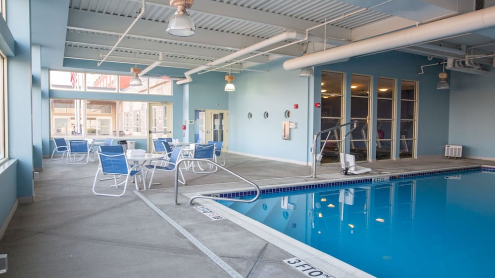 Holiday Inn Express Columbus Airport Easton Ex Four Points By Sheraton Columbus Ohio Airport 23/45