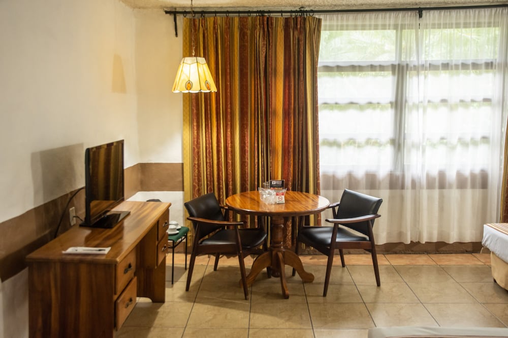 Hotel Aeropuerto 20/50