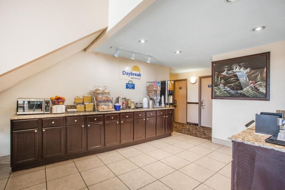 Days Inn by Wyndham Aberdeen 11/34