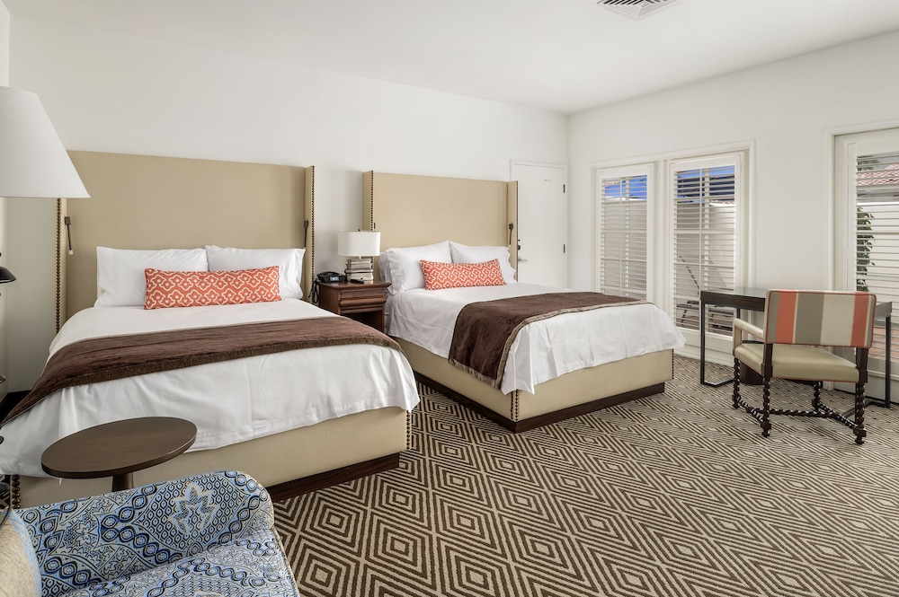 Casita, Deluxe, 2 Queen Beds, Bathtub, Accessible