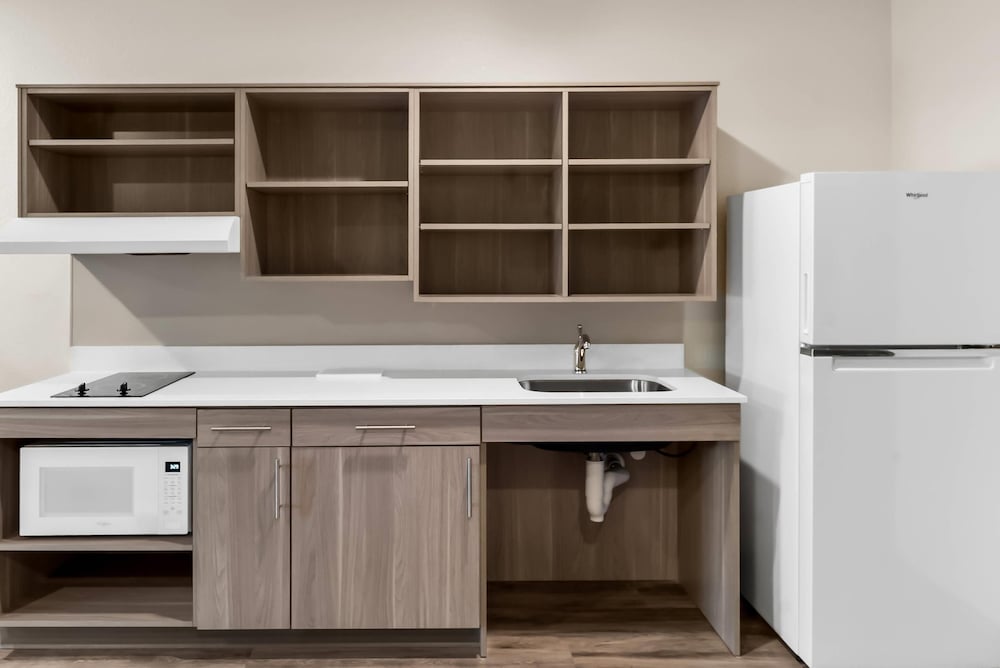 WoodSpring Suites Greenville Airport 40/42
