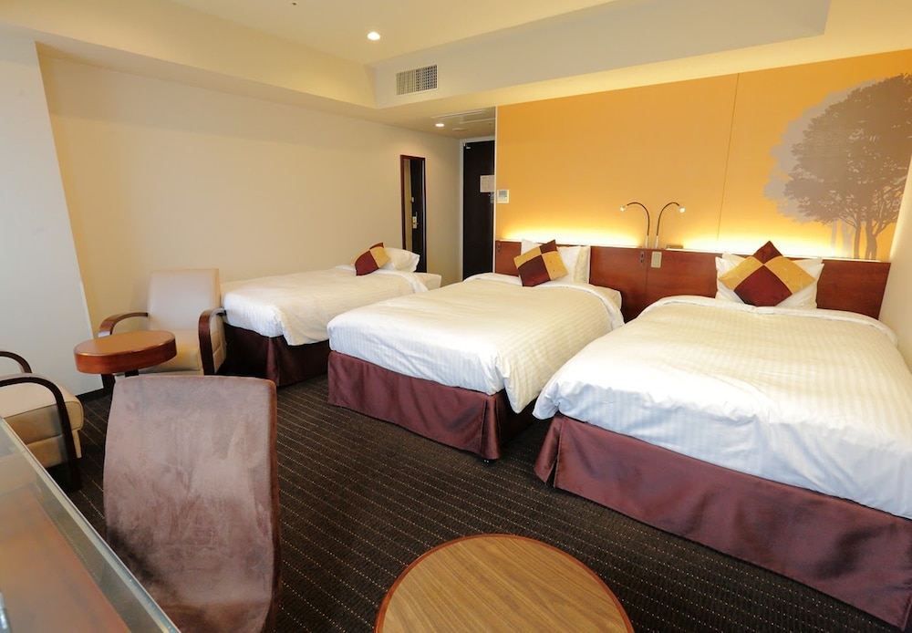 Keihan Sapporo Hotel 10/64