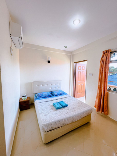 Superior, Queen Bed