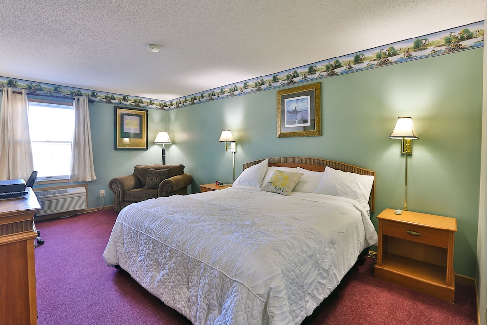 Amerivu Inn And Suites New Richmond 21/60