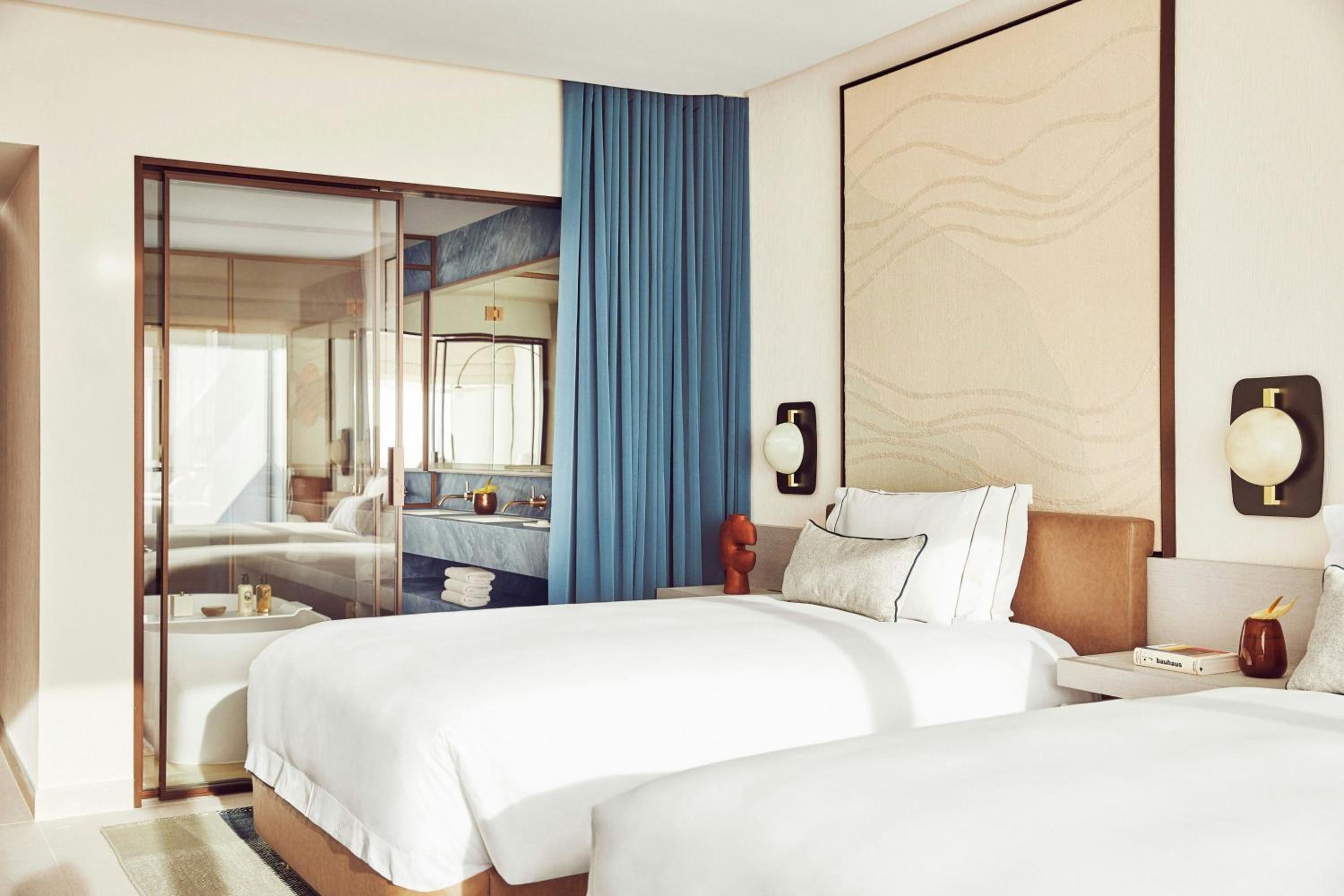 Room, 2 Double Beds, Scenic View