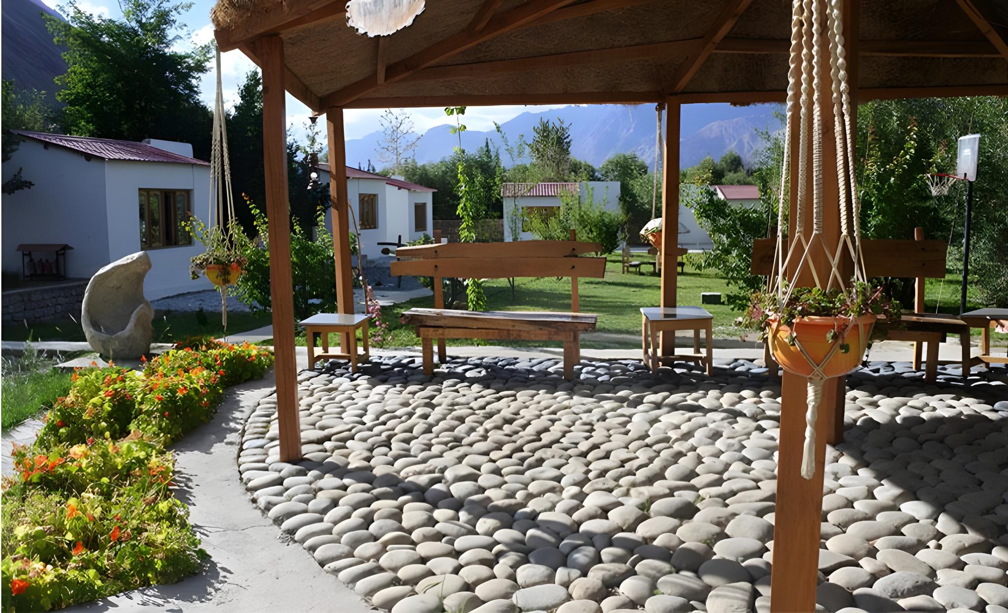 Himalayan Eco Resort 24/24