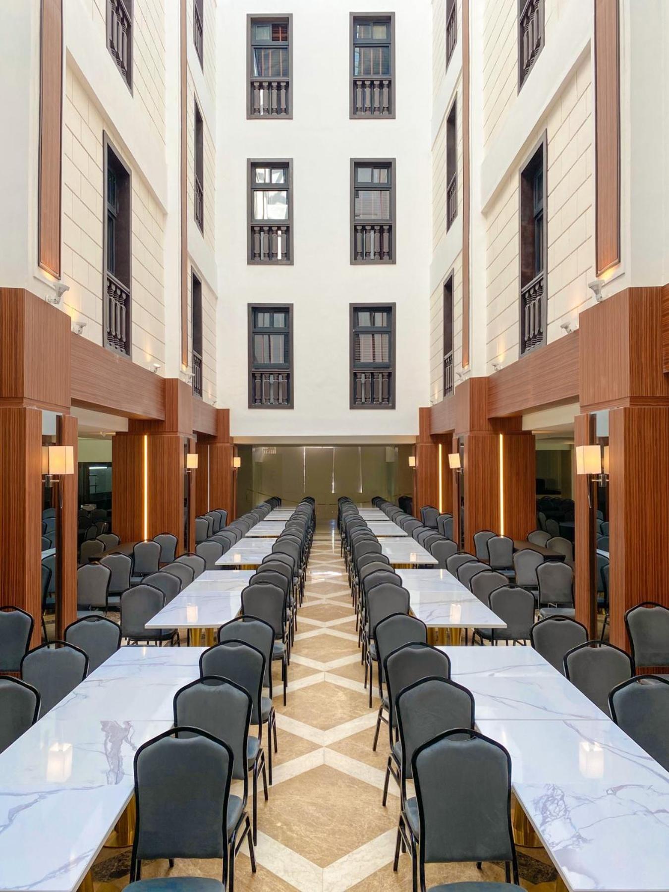 The Plaza Garden Hotel and Residences 19/23