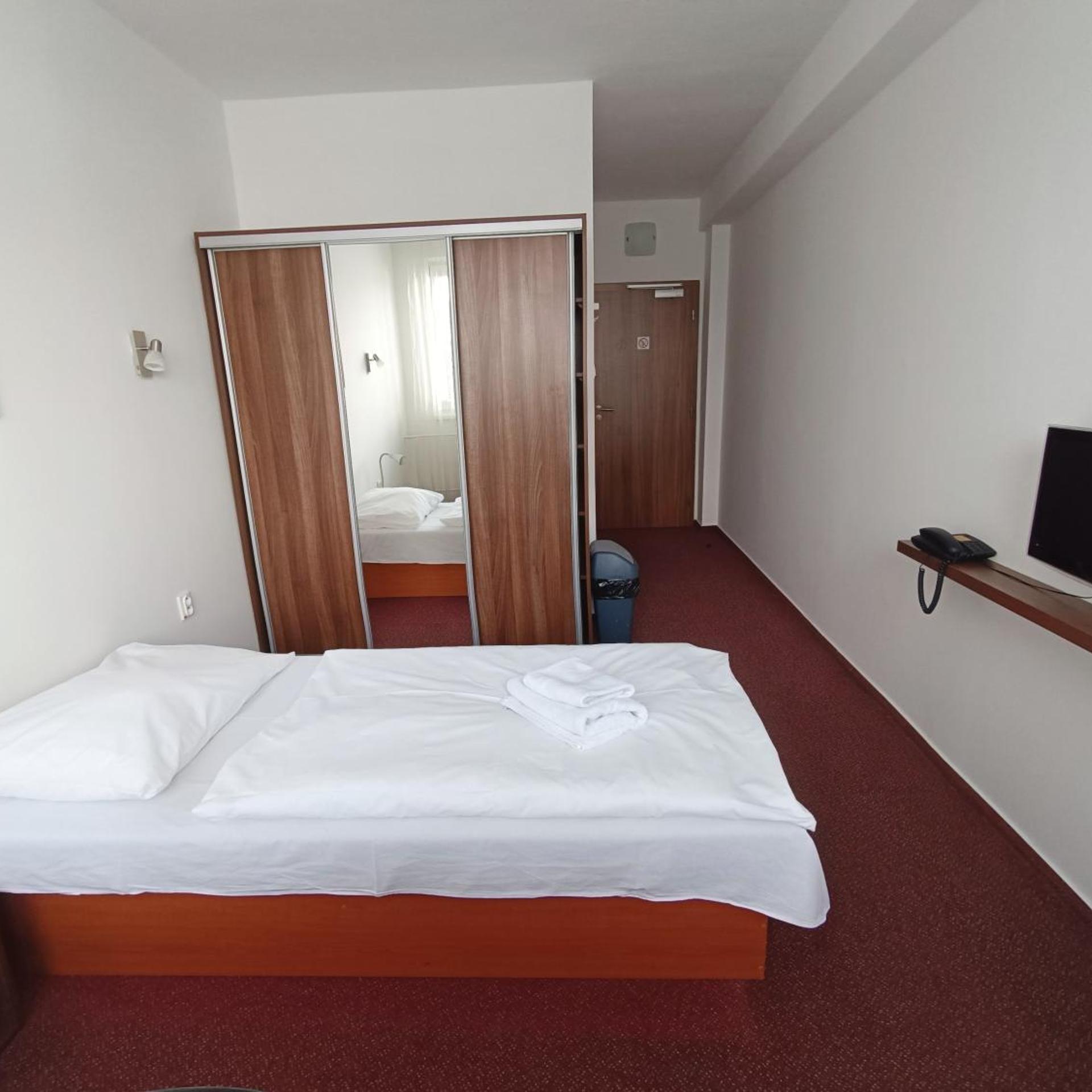 Klar Hotel 10/50