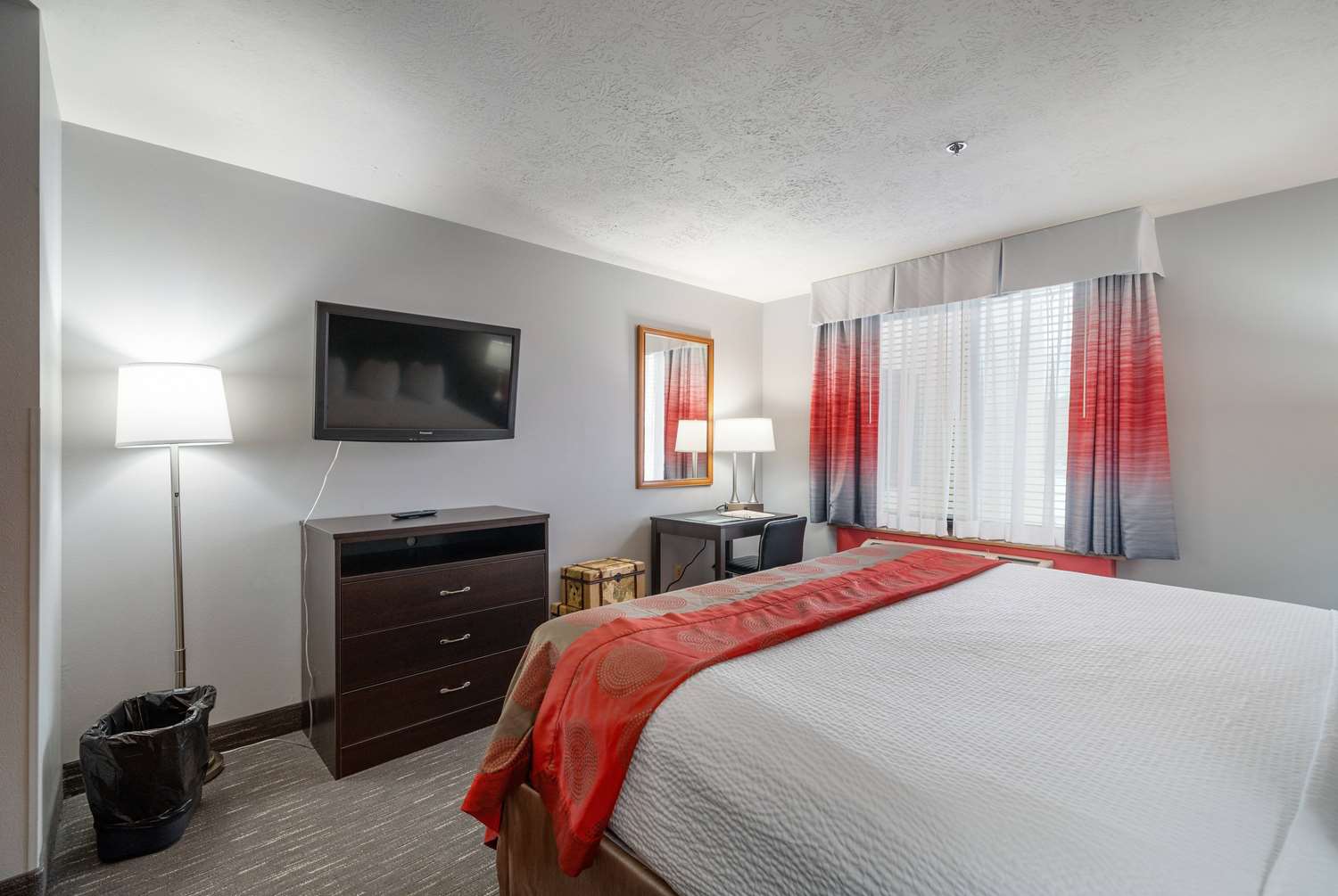 Ramada by Wyndham Sioux Falls Airport-Waterpark & Event Ctr 6/39