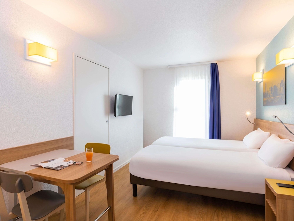 Adagio Access La Defense Place Charras 21/50