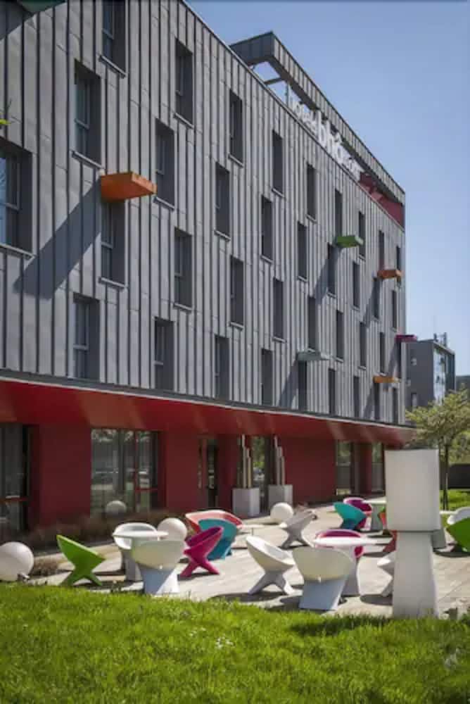 Bho Hotel 50/53