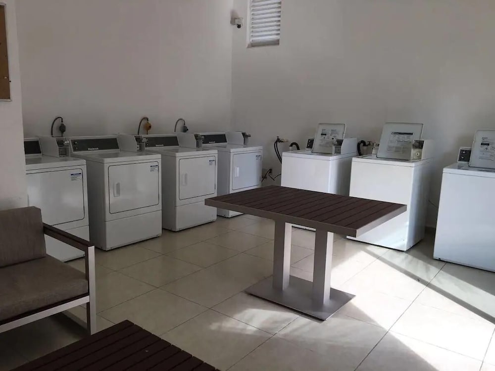 Cancun Plaza Condo 23/49
