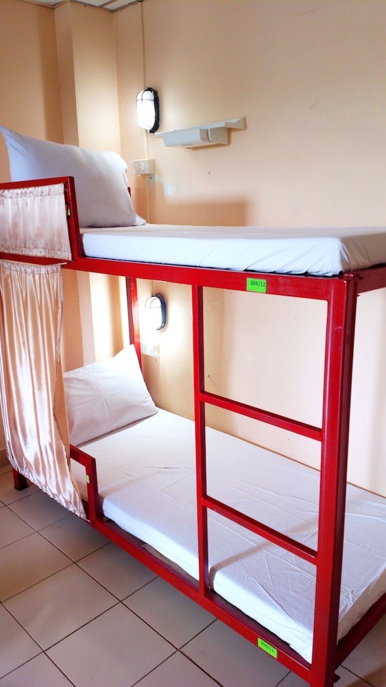 Female Dorm, Female Only، Huahin Euro City Hotel 2/3