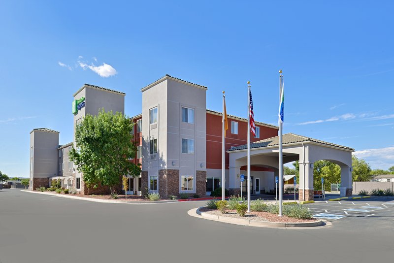 Holiday Inn Express Albuquerque N - Bernalillo, an IHG Hotel 5/61