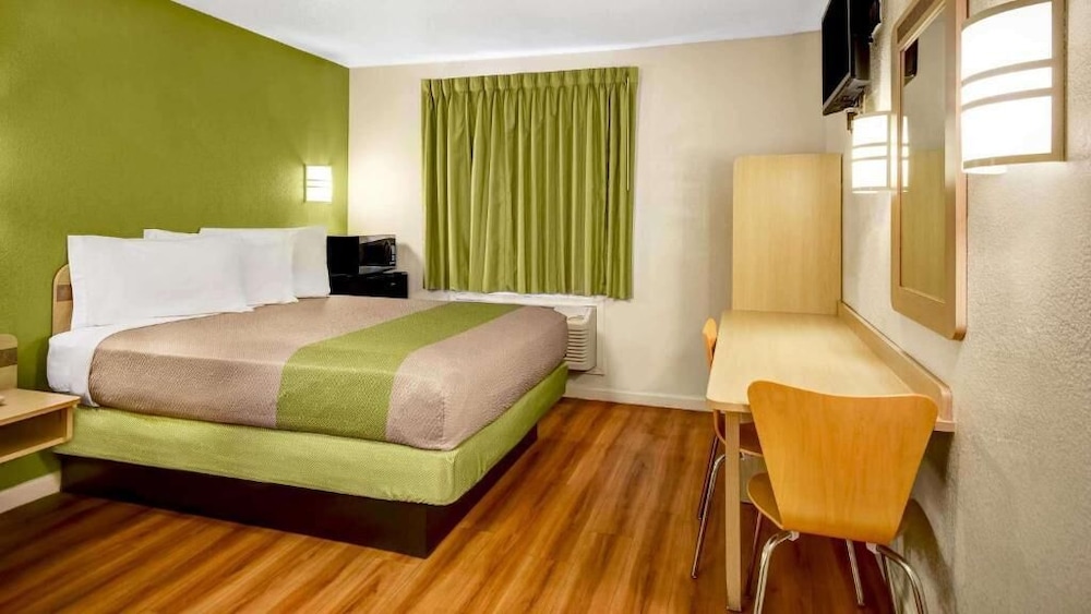 Motel 6 Lake Havasu City Lakeside 15/34