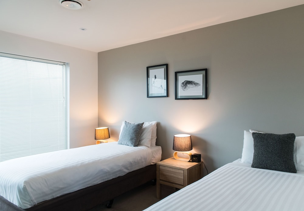 Sullivans Cove Apartments 14/79