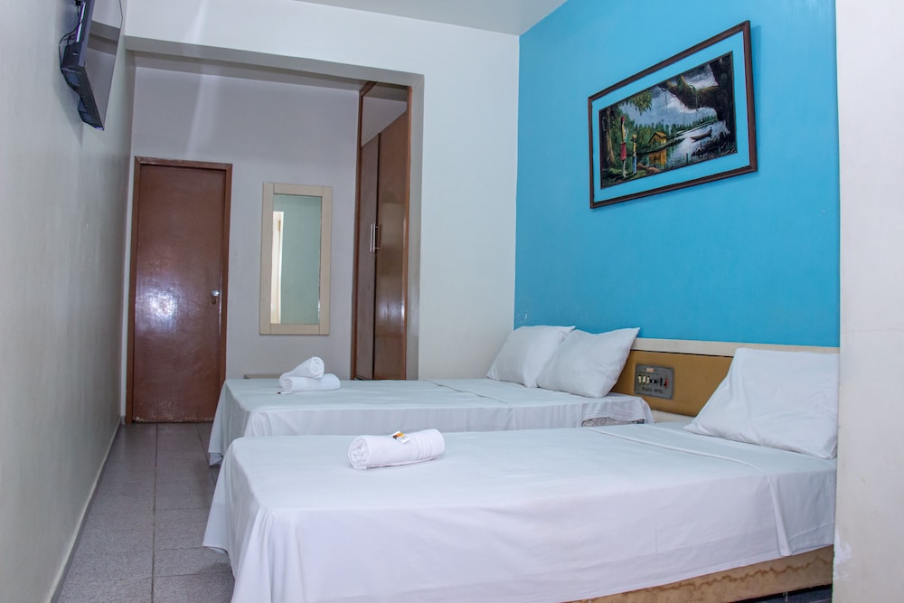 Plaza Hotel 17/50