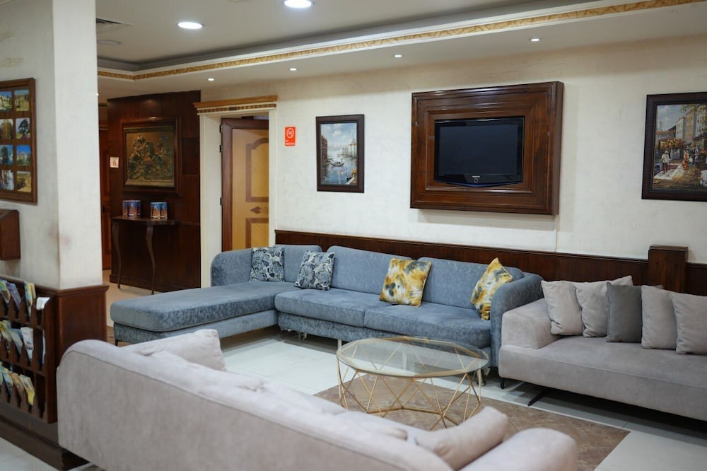 Elysee Residence 26/39