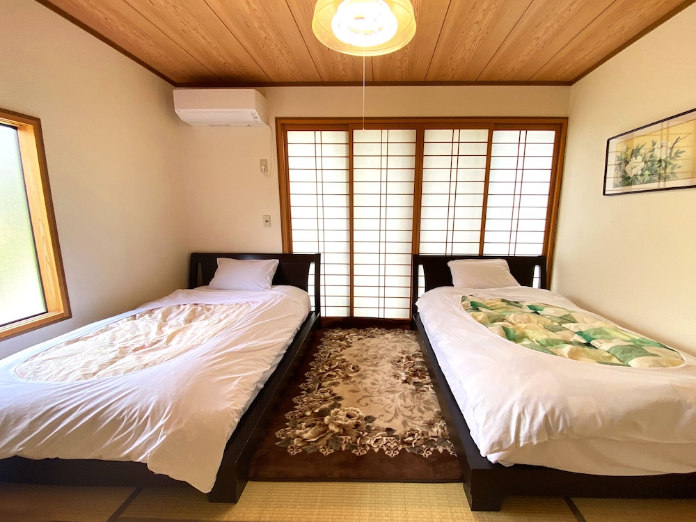 JAPANESE WESTERN, ANNEX