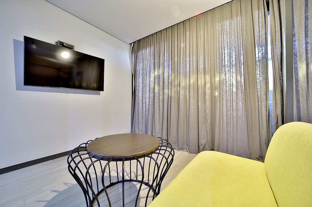 Seomyeon Hound Hotel 1St Street 45/54