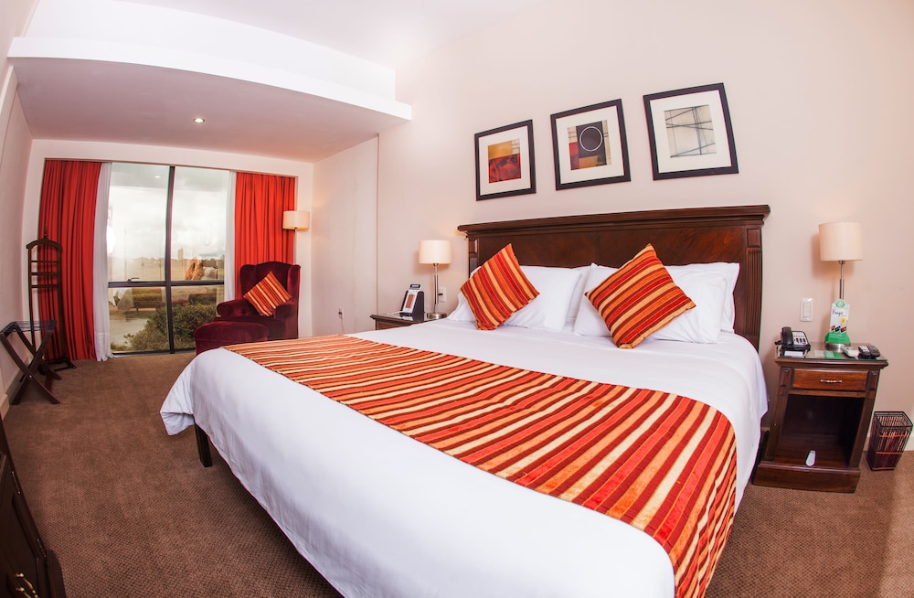 Executive, King Bed