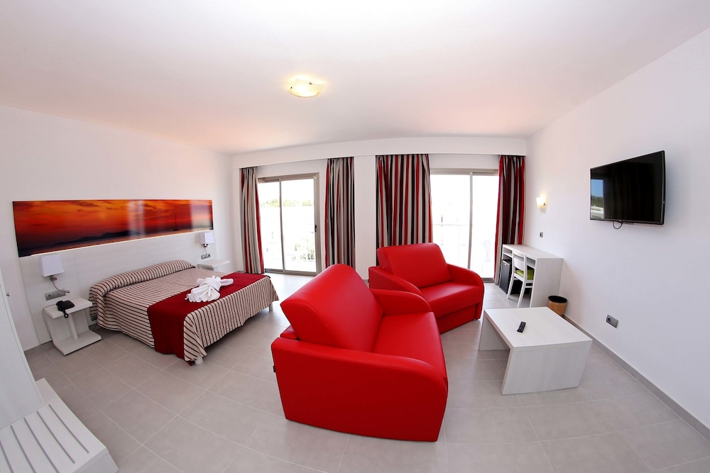 Hotel Puchet Ibiza 53/76
