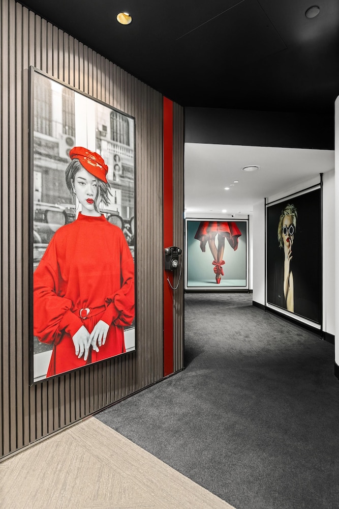 Radisson RED Auckland 40/50