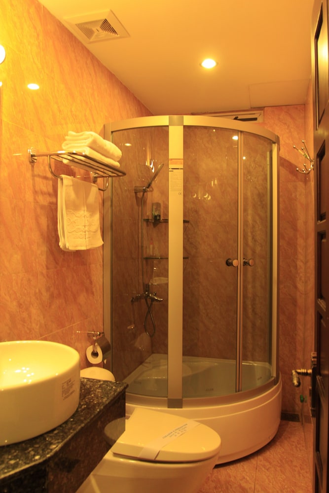 Dai Long Hotel 68/68