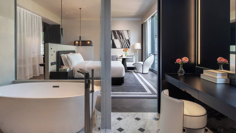 Kimpton Nine Trees Shanghai by IHG, Nanqiao 50/50