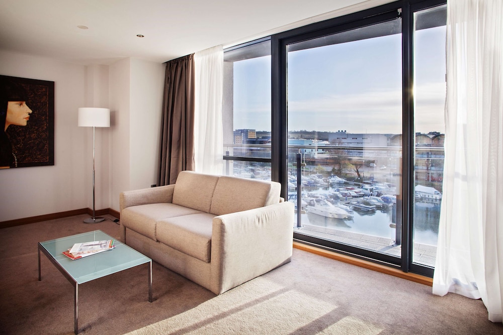 Doubletree By Hilton Lincoln 6/66