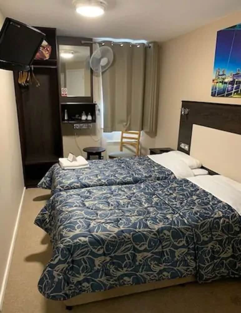 Stay Inn Hotel Manchester 11/28