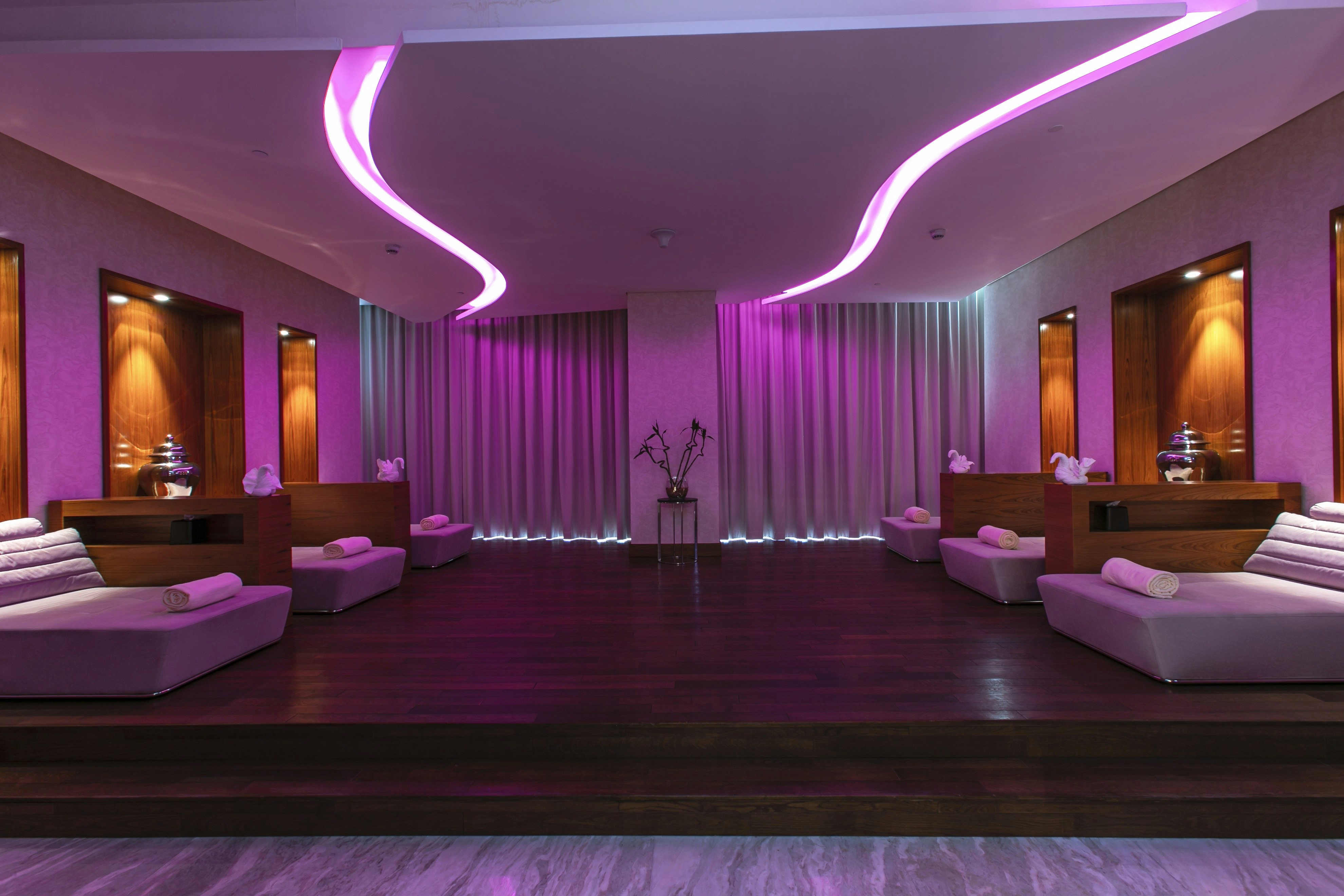 فندق هيلتون الرياض والشقق الفندقيه(Hilton Riyadh Hotel & Residences) 31/82