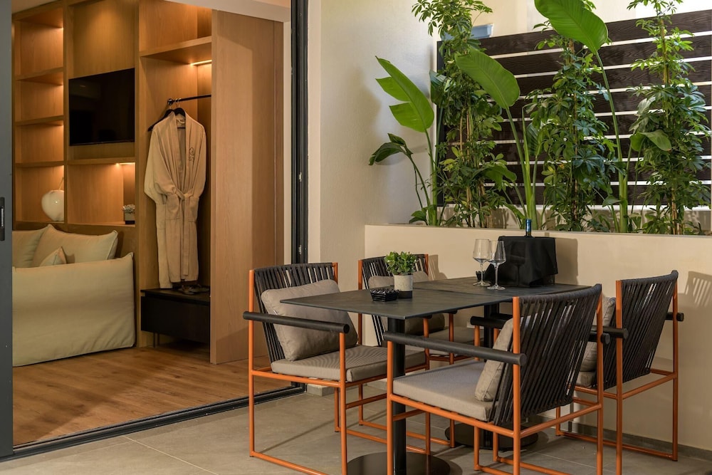 Evanik Chic Hotel 41/48