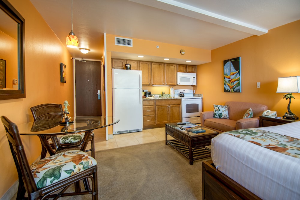 Royal Kahana Maui by OUTRIGGER 26/77