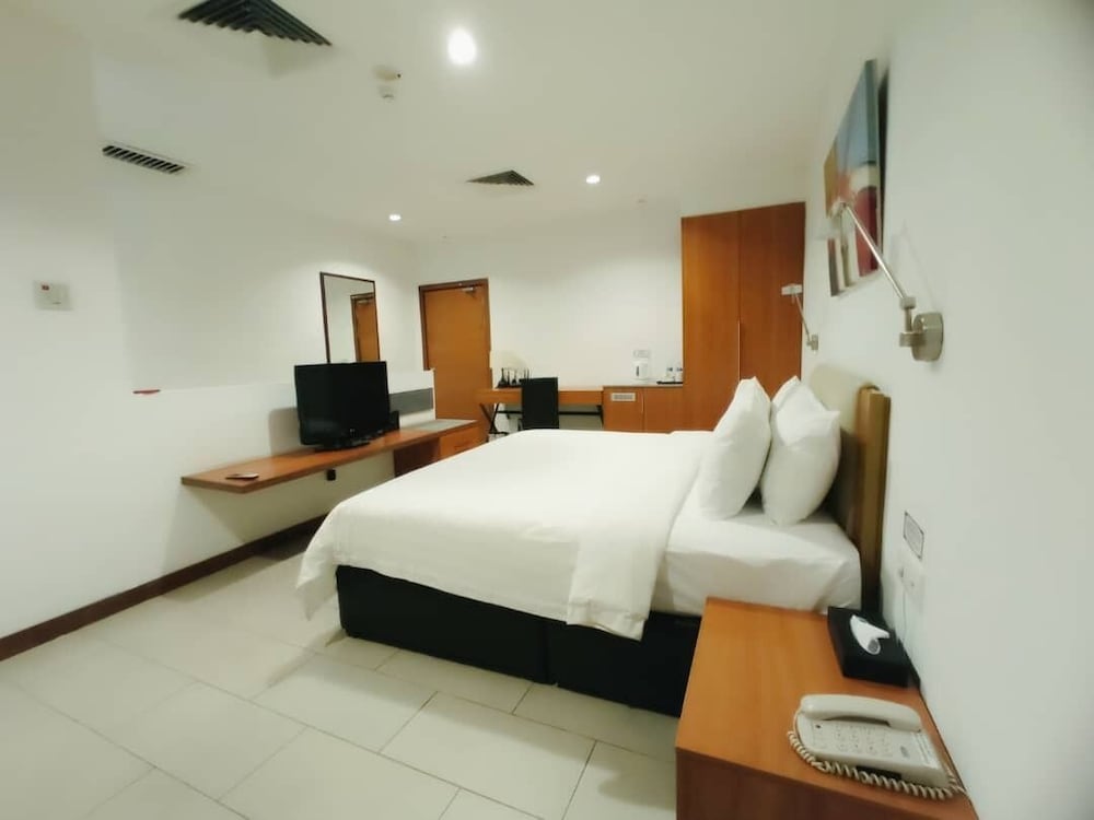 Gloria Swiss Hotel and Apartment Sandakan 15/36